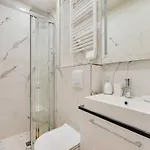 Modern - 2bd 6p - Batignolles *