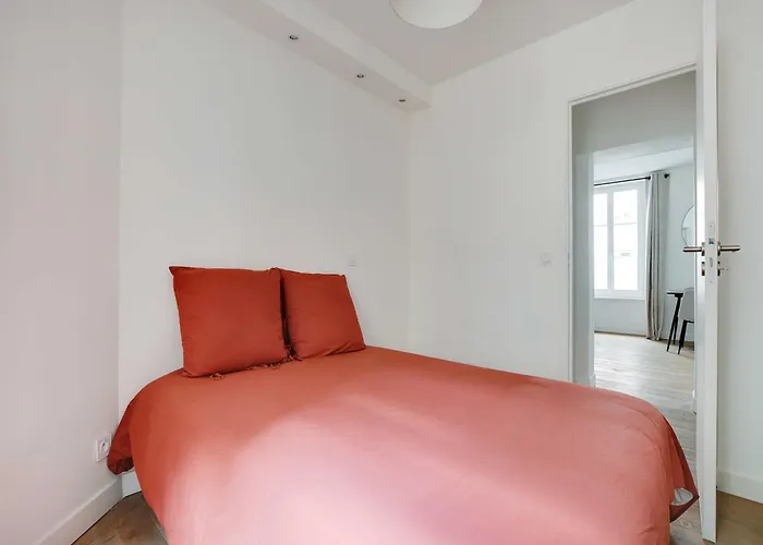 Modern - 2bd 6p - Batignolles Paris